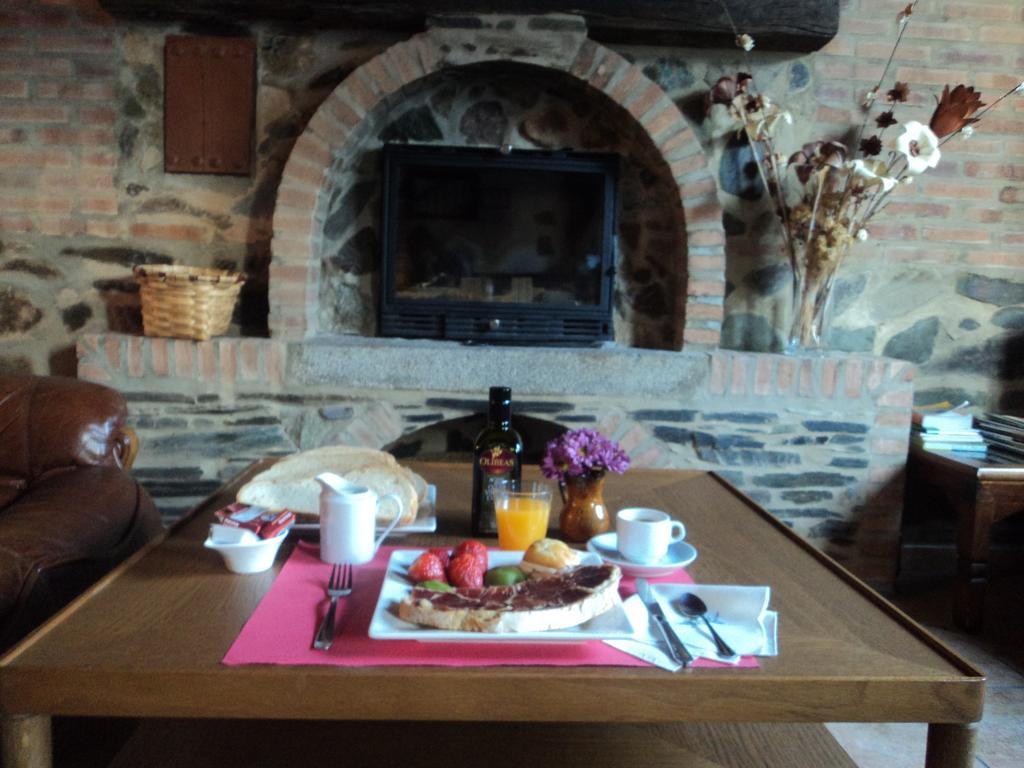 Hostal Rural Molino Del Bombo Аракена Екстериор снимка