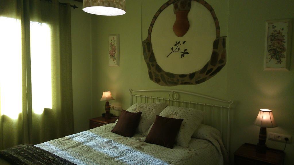 Hostal Rural Molino Del Bombo Аракена Стая снимка
