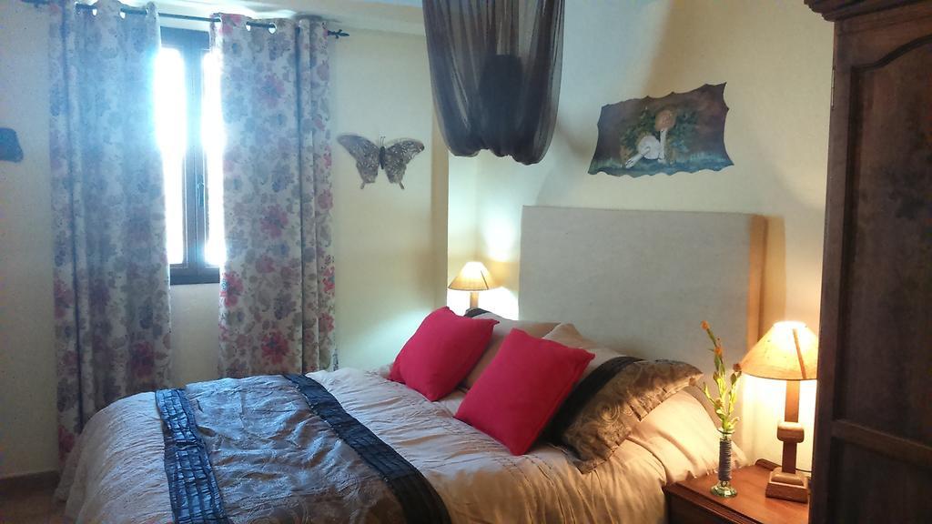 Hostal Rural Molino Del Bombo Аракена Стая снимка