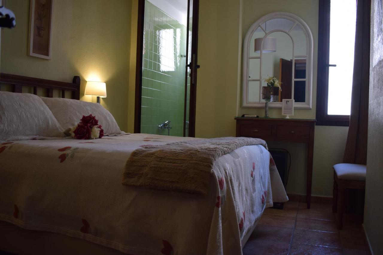 Hostal Rural Molino Del Bombo Аракена Екстериор снимка