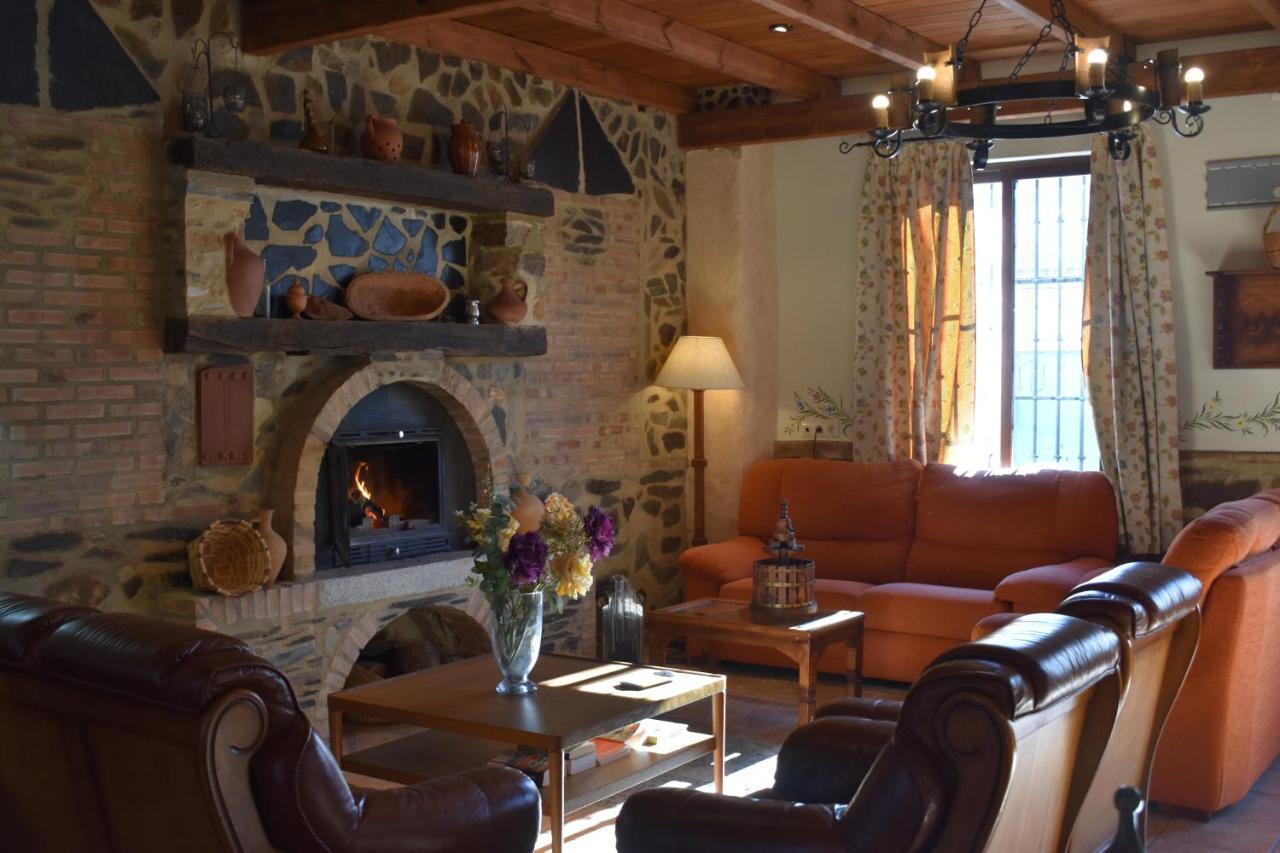 Hostal Rural Molino Del Bombo Аракена Екстериор снимка