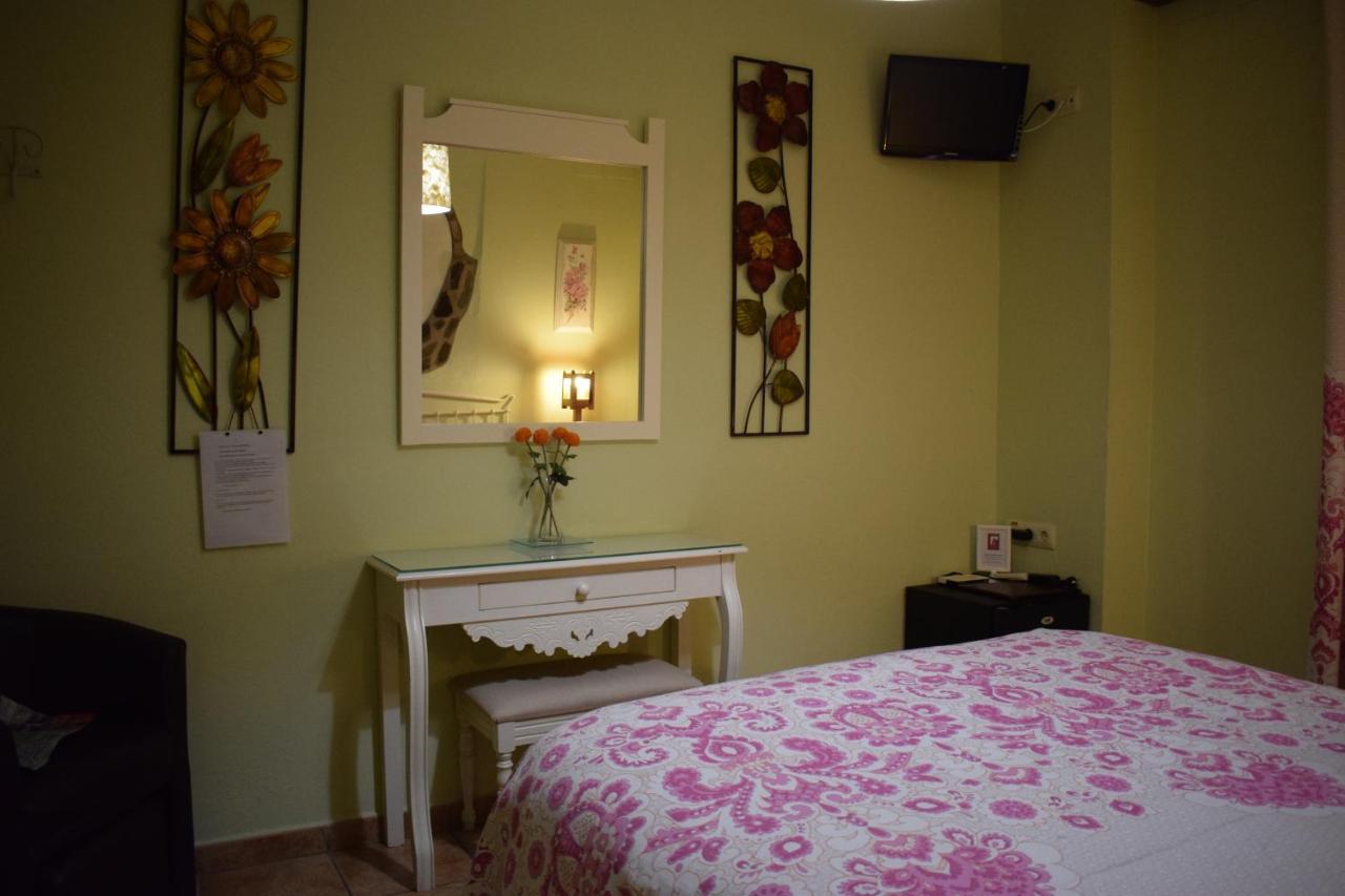 Hostal Rural Molino Del Bombo Аракена Екстериор снимка